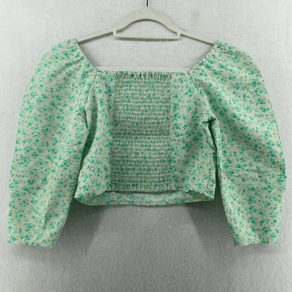 Levi's Blouse Women's Sz S Green Yvie Standard Fit Floral Puff Sleeves Cropped - Picture 2 of 8